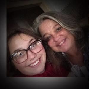 Meet your Posher, Misti